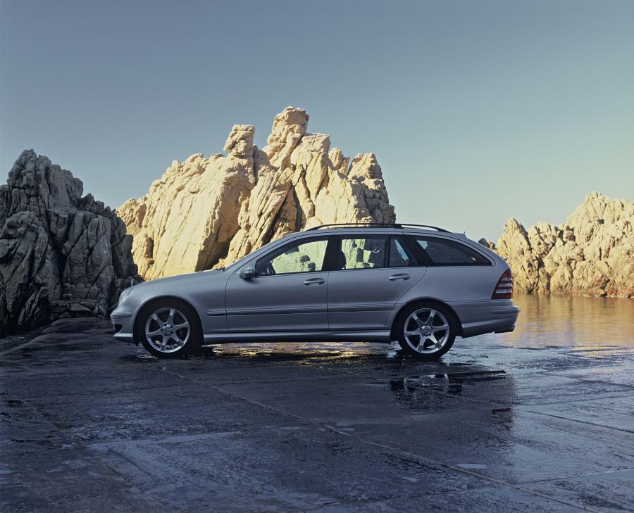 Mercedes-Benz C-Class Estate 2004 года  (фото 31 из 68)